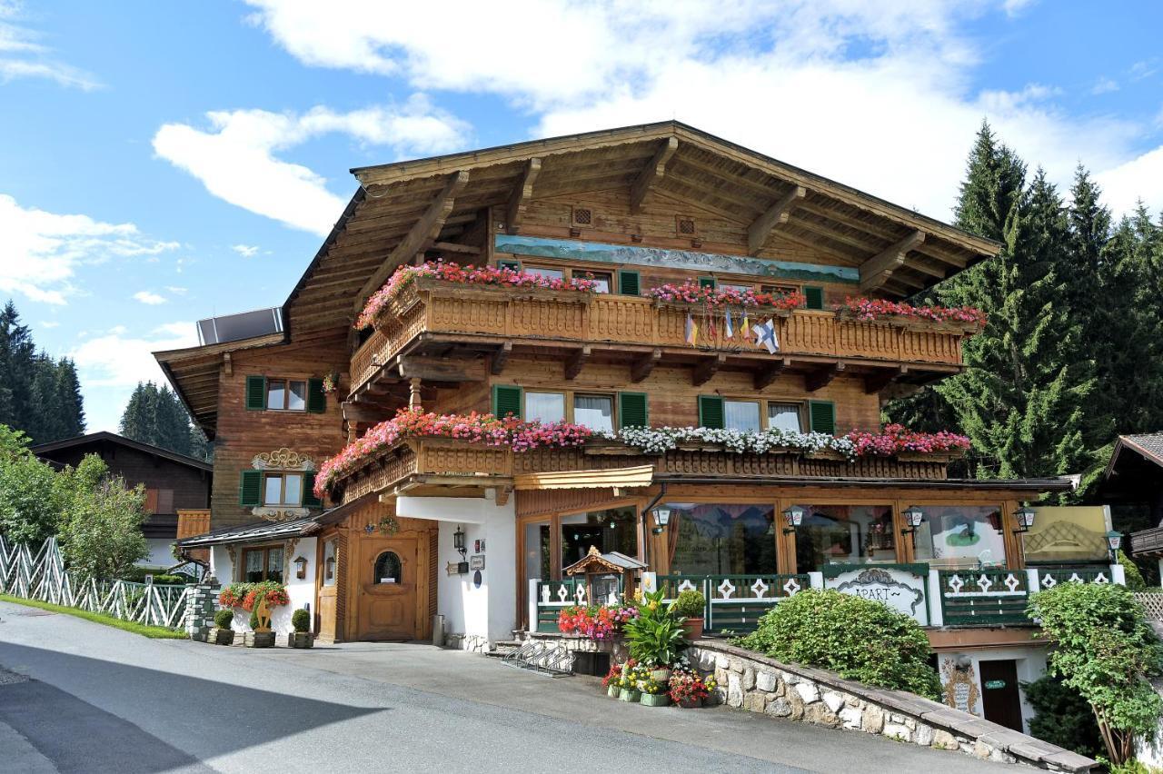 Hotel Schmiedboden Oberndorf in Tirol Oda fotoğraf