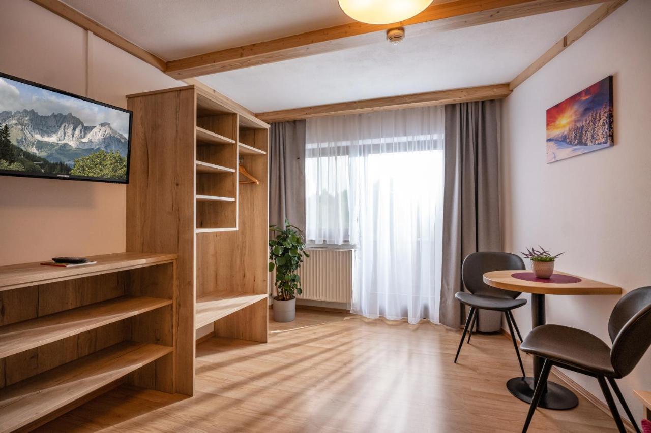 Hotel Schmiedboden Oberndorf in Tirol Dış mekan fotoğraf